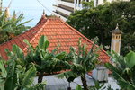 vignette petite maison, toit et chemine typiques