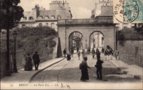 vignette Carte postale ancienne - Brest, la porte Foy vers 1900