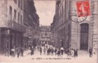 vignette Carte postale ancienne - Brest, la rue d'Aiguillon et le thatre