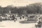 vignette Carte postale ancienne - Brest, la place du chateau, le jet d'eau