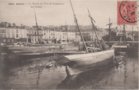 vignette Carte postale ancienne - Brest, le bassin du port de commerce, les quais