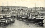 vignette Carte postale ancienne - Brest, le port militaire, Transatlantique entrant au bassin